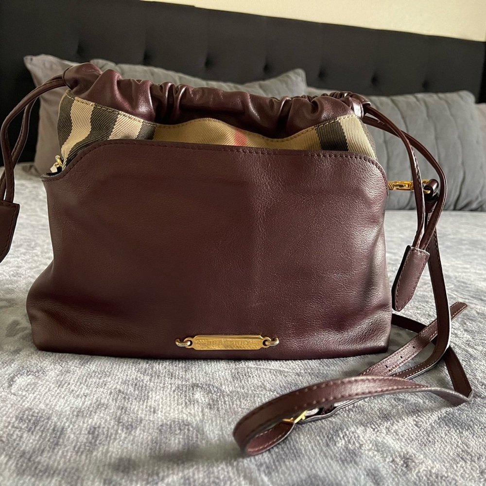 Burberry Small Crush - Burgundy